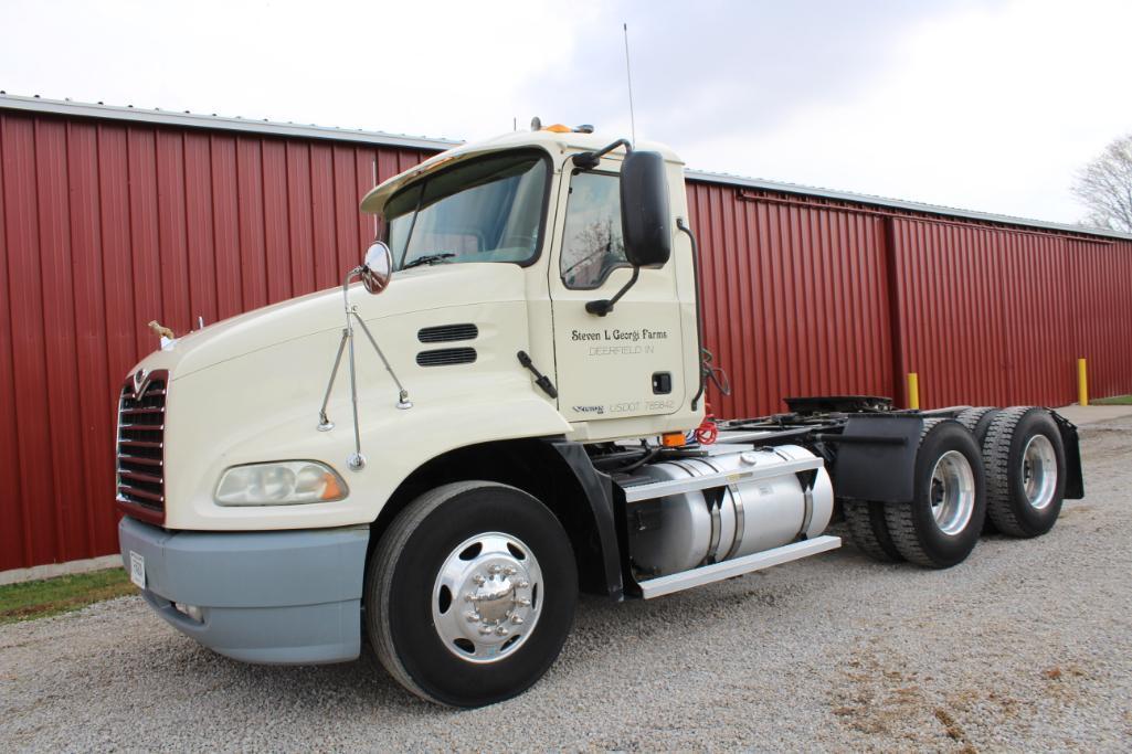 2005 Mack Vision CX613 day cab semi