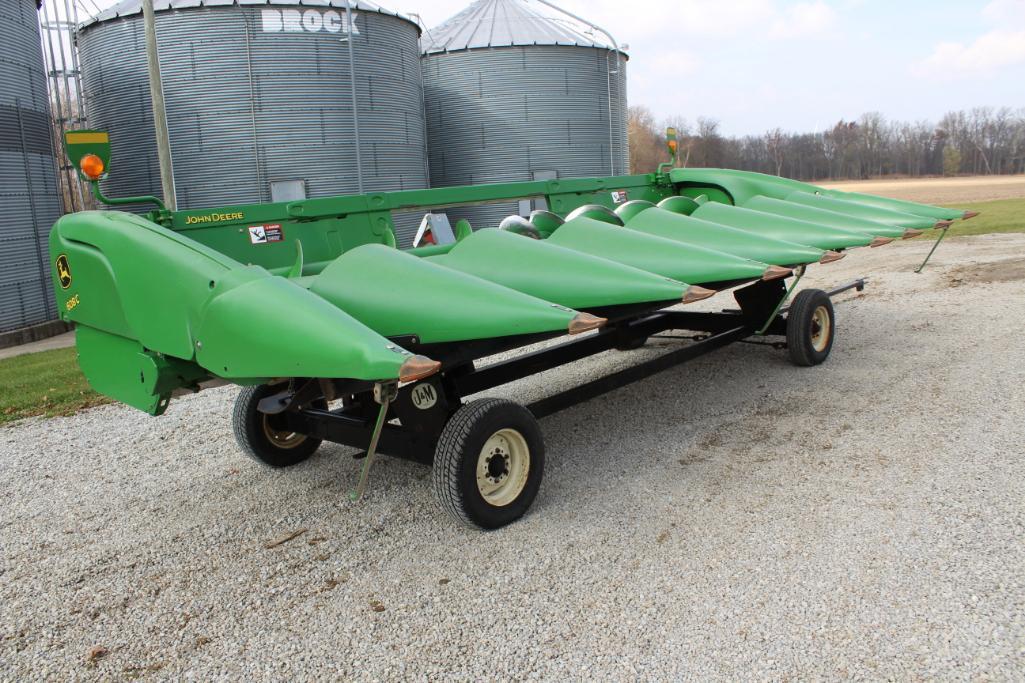 2013 John Deere 608C 8 row 30" corn head