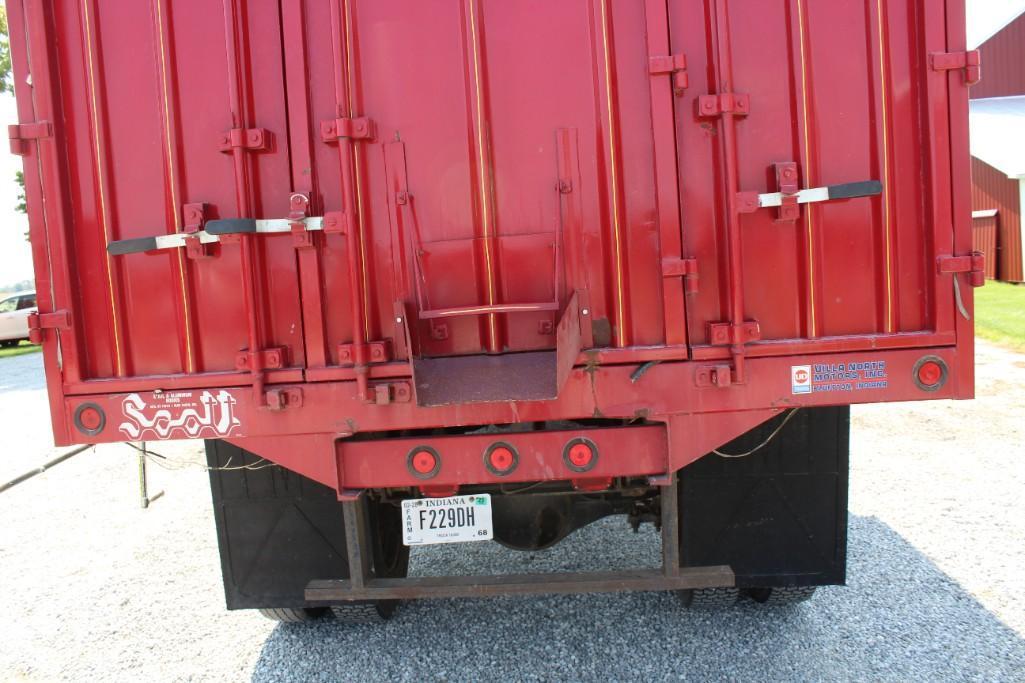 1987 GMC 7000 grain truck