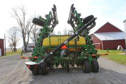 2011 John Deere 1990 40' CCS air seeder