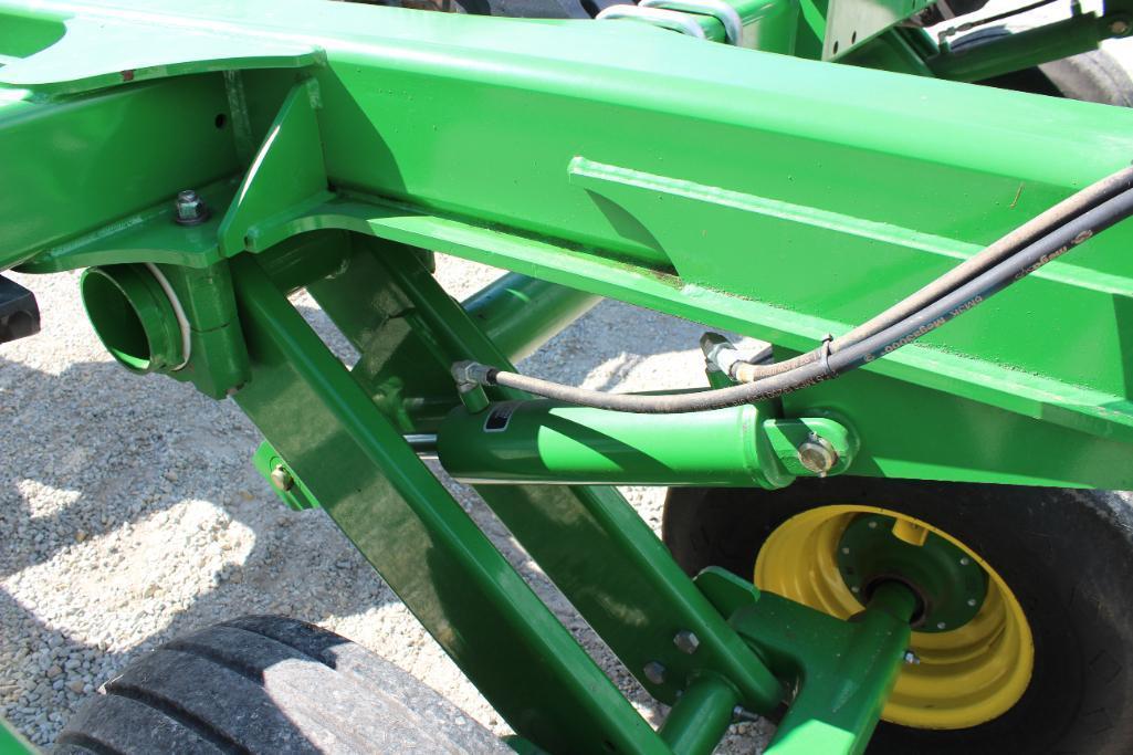 2013 John Deere 2720 7-shank disc ripper