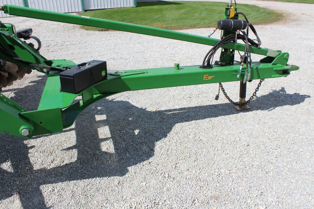 2013 John Deere 2720 7-shank disc ripper