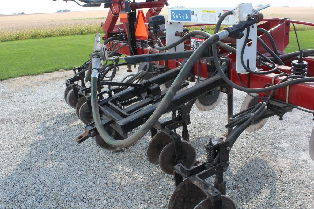 Case-IH 5300 15-knife NH3 applicator