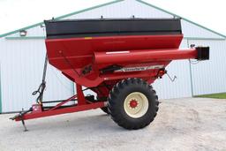 Unverferth 8250 grain cart