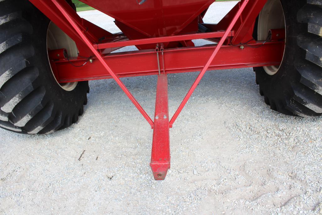 Unverferth 8250 grain cart