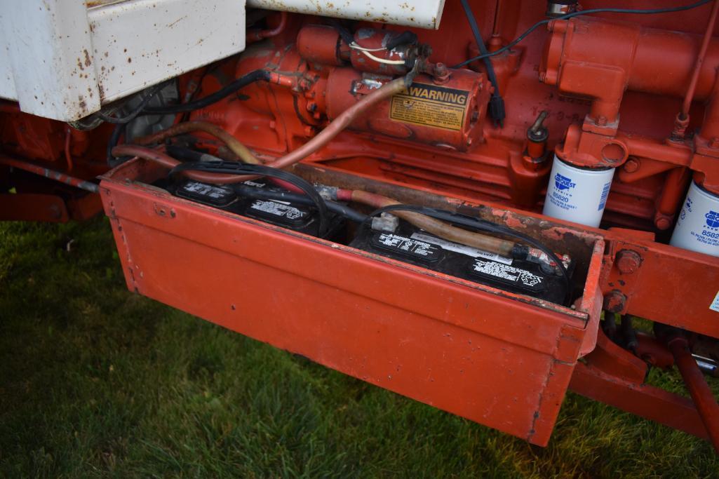 1977 Case 1570 2wd tractor