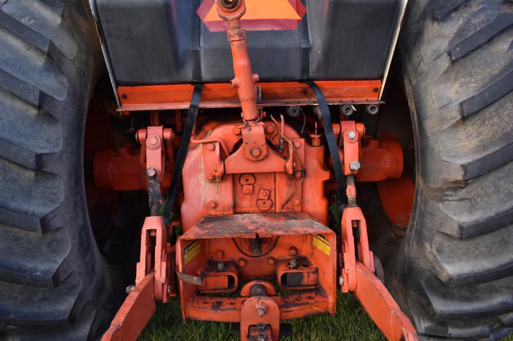 1977 Case 1570 2wd tractor