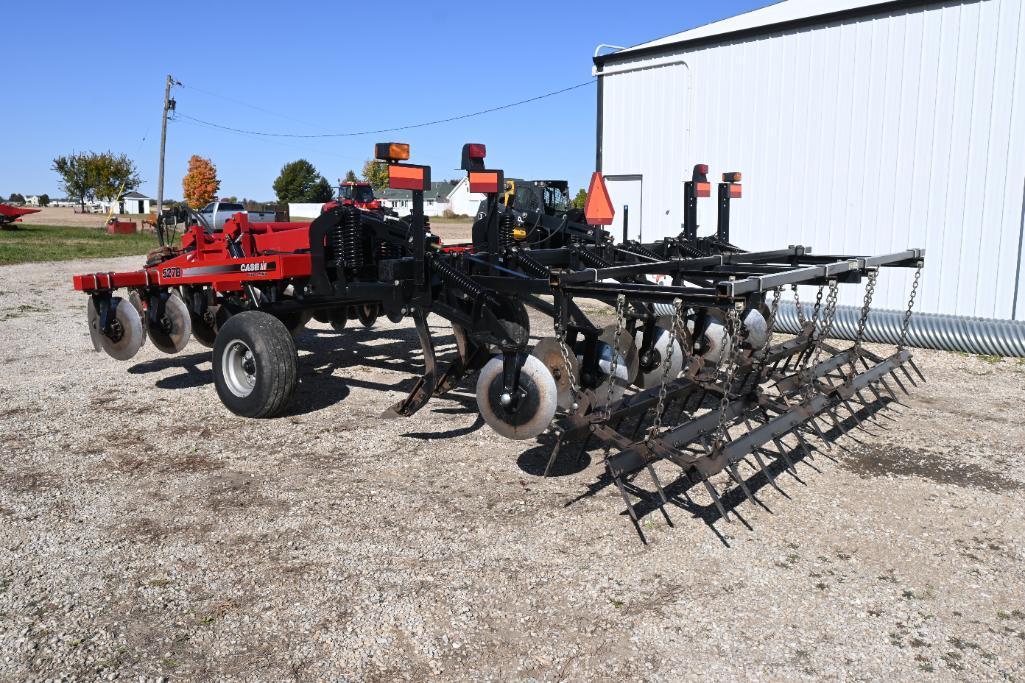 2011 Case-IH 527B 5-shank disk ripper