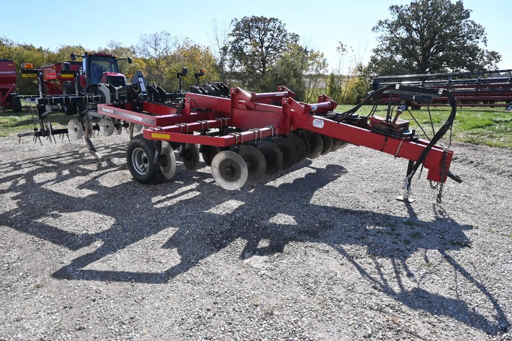 2011 Case-IH 527B 5-shank disk ripper