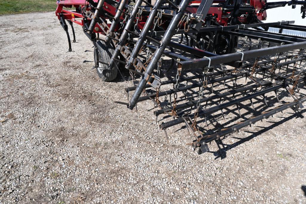 2012 Case-IH 200 Tiger-Mate 32' field cultivator