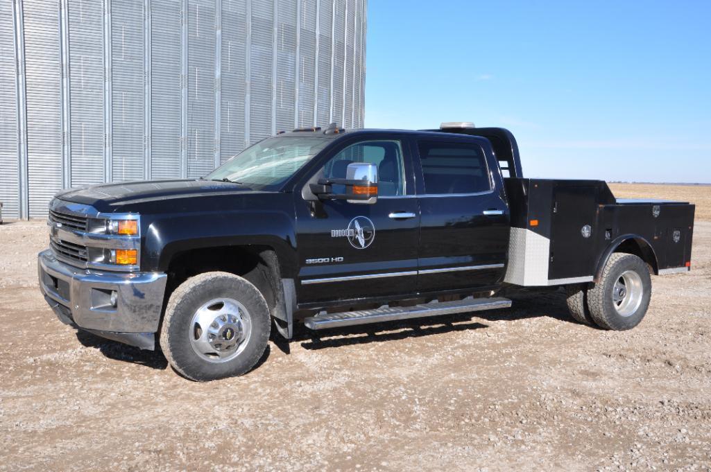 2015 Chevrolet 3500HD 4wd dually pickup