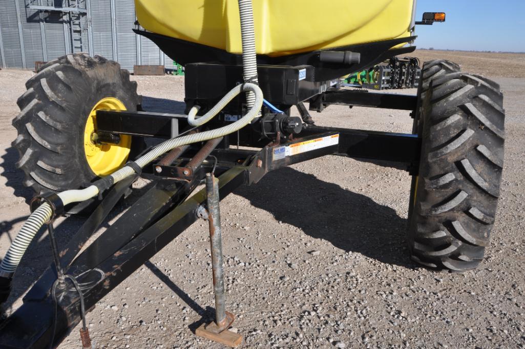 Duo-Lift DS2600 4-wheel steer liquid fertilizer trailer