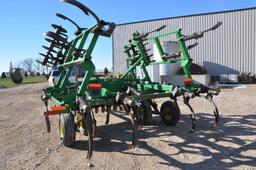 2008 John Deere 714 17-shank disc-chisel