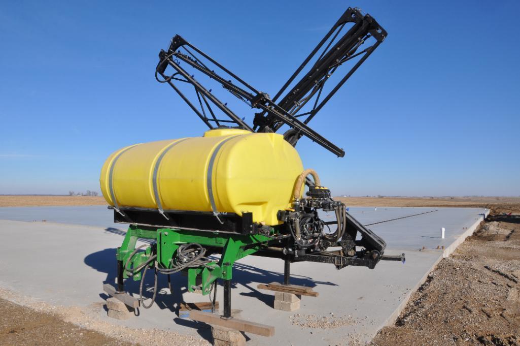 500 gal. 3-pt. sprayer