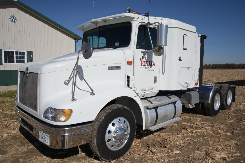 1999 International 9200 semi