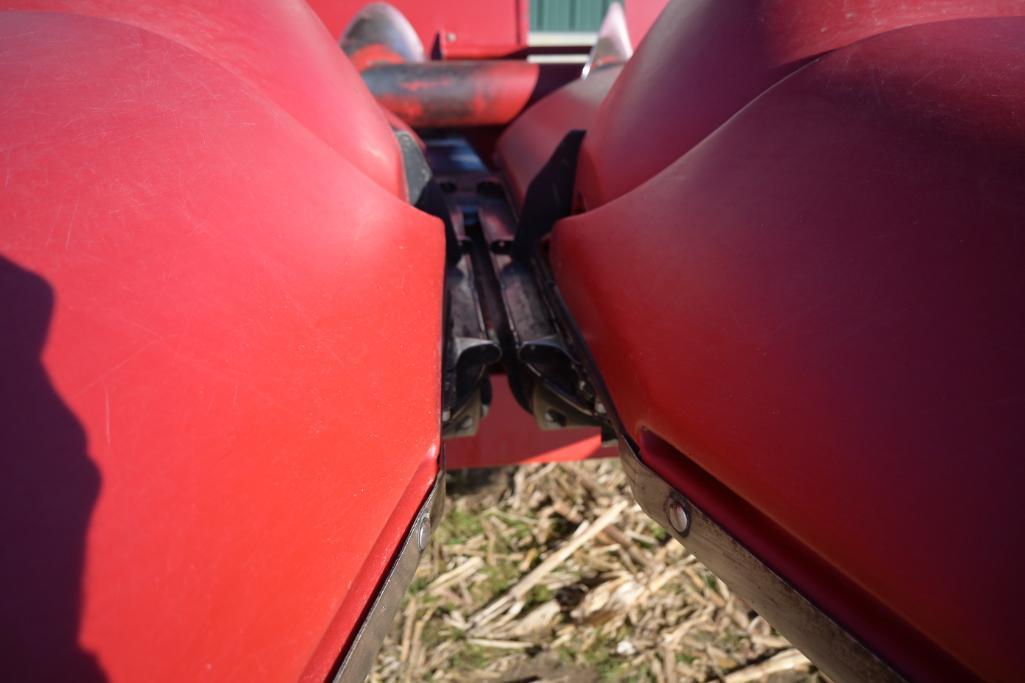 2012 Case-IH 3408 8 row 30" corn head