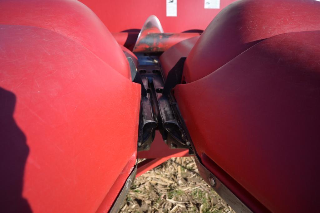 2012 Case-IH 3408 8 row 30" corn head