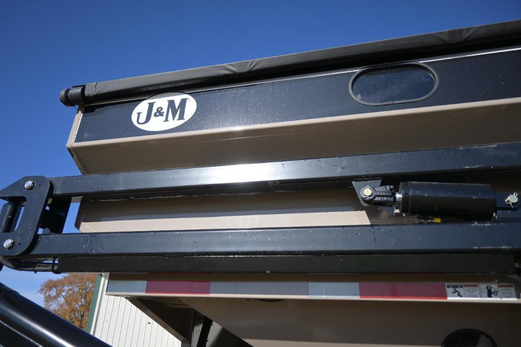 J&M 390 LC seed tender