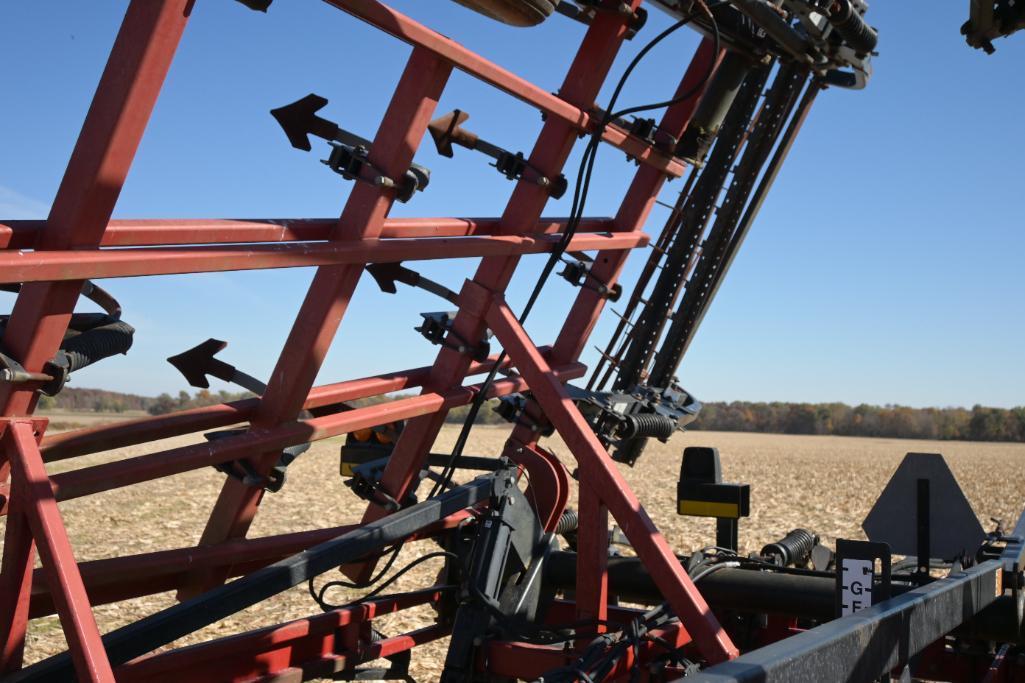 Case-IH Tiger-Mate II 30' field cultivator