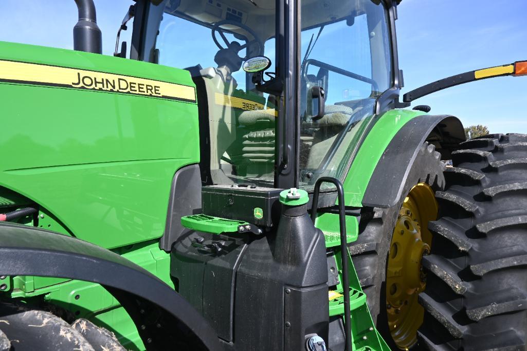 2014 John Deere 8245R MFWD tractor