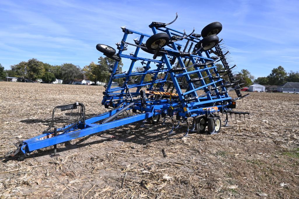 DMI Tiger-Mate II 32' field cultivator