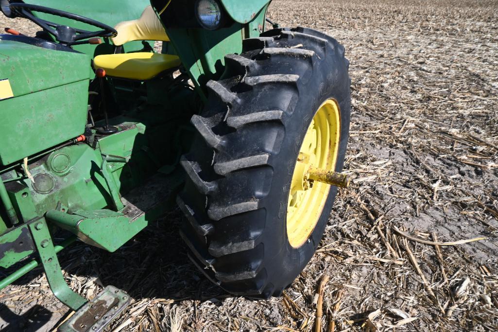 1979 John Deere 2640 2wd tractor