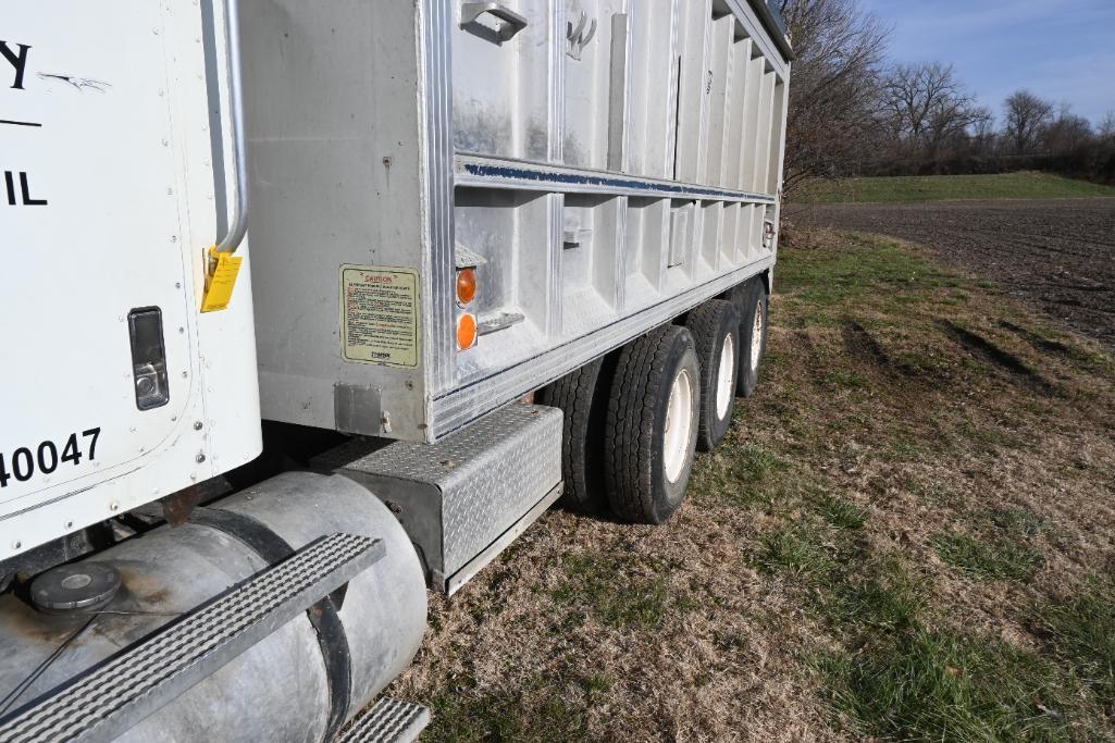 1989 International 9300 grain truck