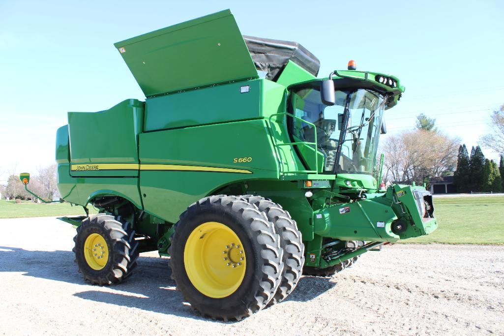 2015 John Deere S660 4wd combine