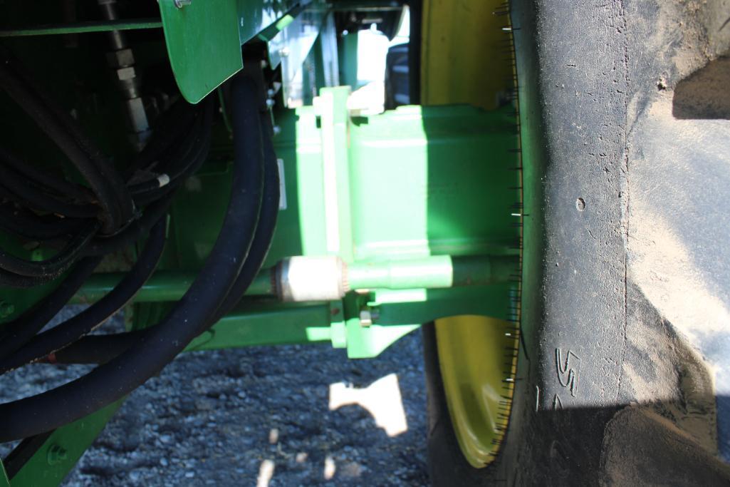 2015 John Deere S660 4wd combine