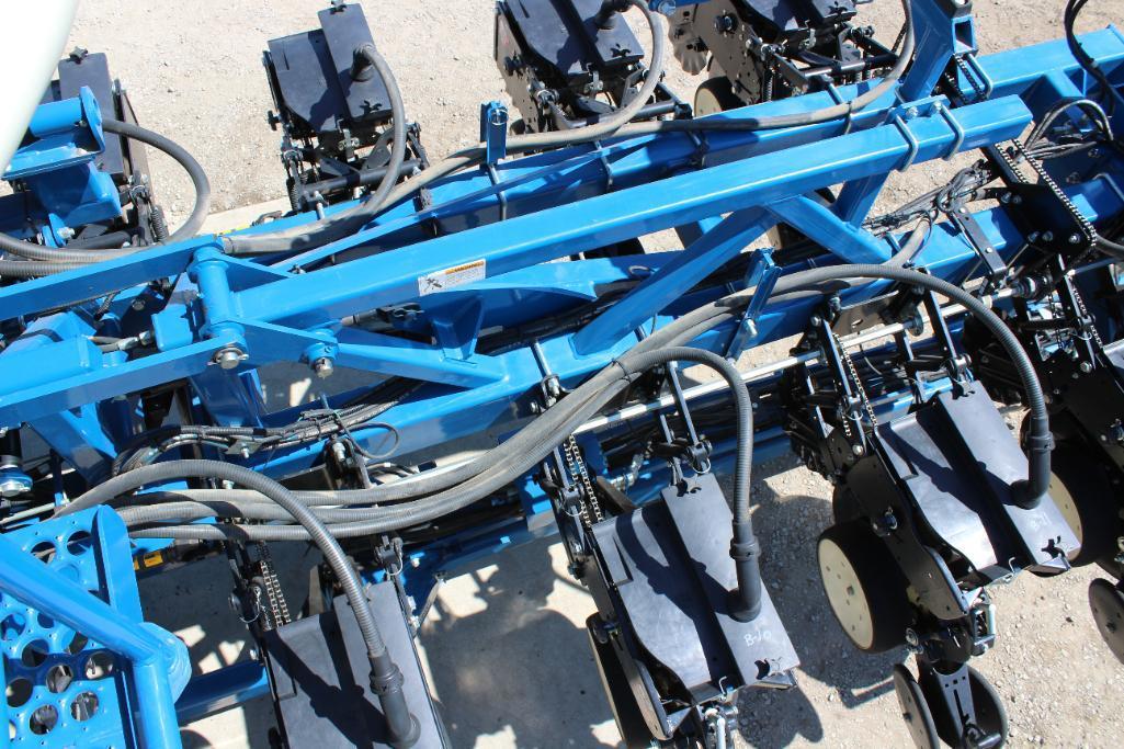 Kinze 3600 12/24 planter