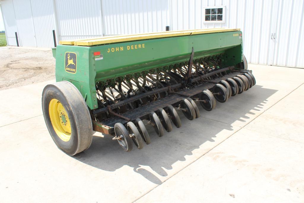 John Deere 8300 12' drill