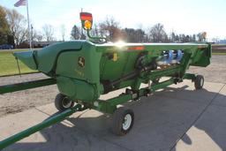 2013 John Deere 608C 8 row 30" corn head