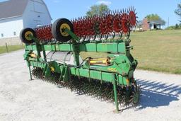 John Deere 400 30' 3-pt. rotary hoe