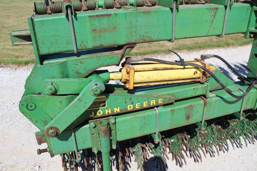 John Deere 400 30' 3-pt. rotary hoe