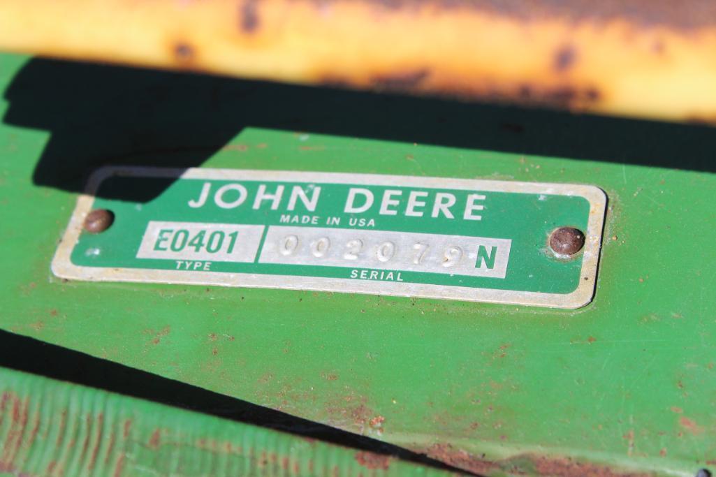 John Deere 400 30' 3-pt. rotary hoe