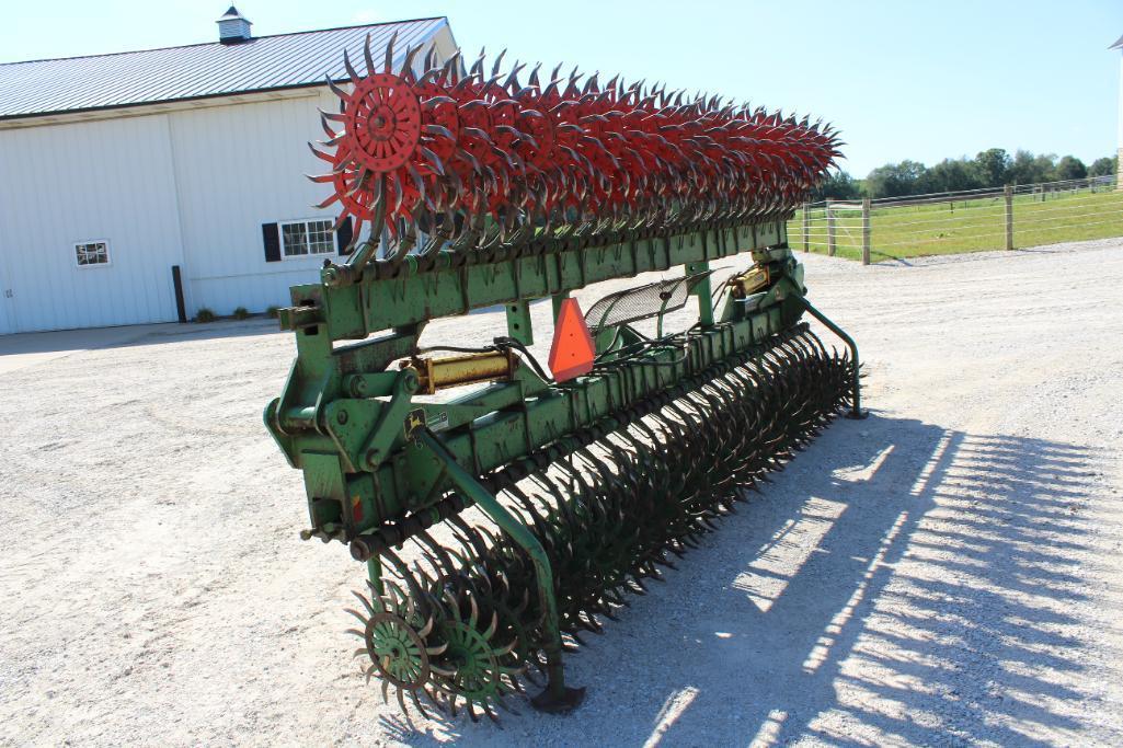 John Deere 400 30' 3-pt. rotary hoe