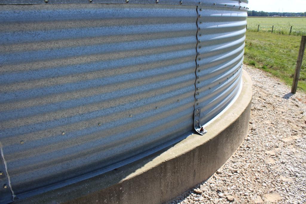 Brock 7-ring 30' grain bin