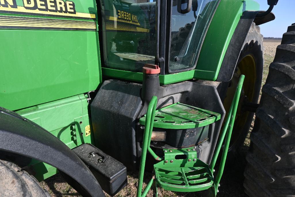 2000 John Deere 8410 MFWD tractor