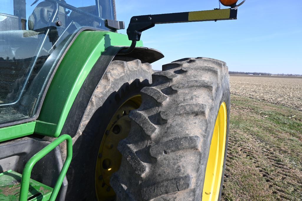 2000 John Deere 8410 MFWD tractor