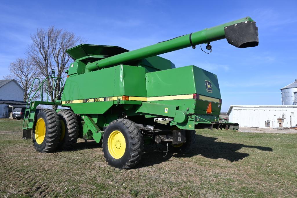 1996 John Deere 9600 4wd combine