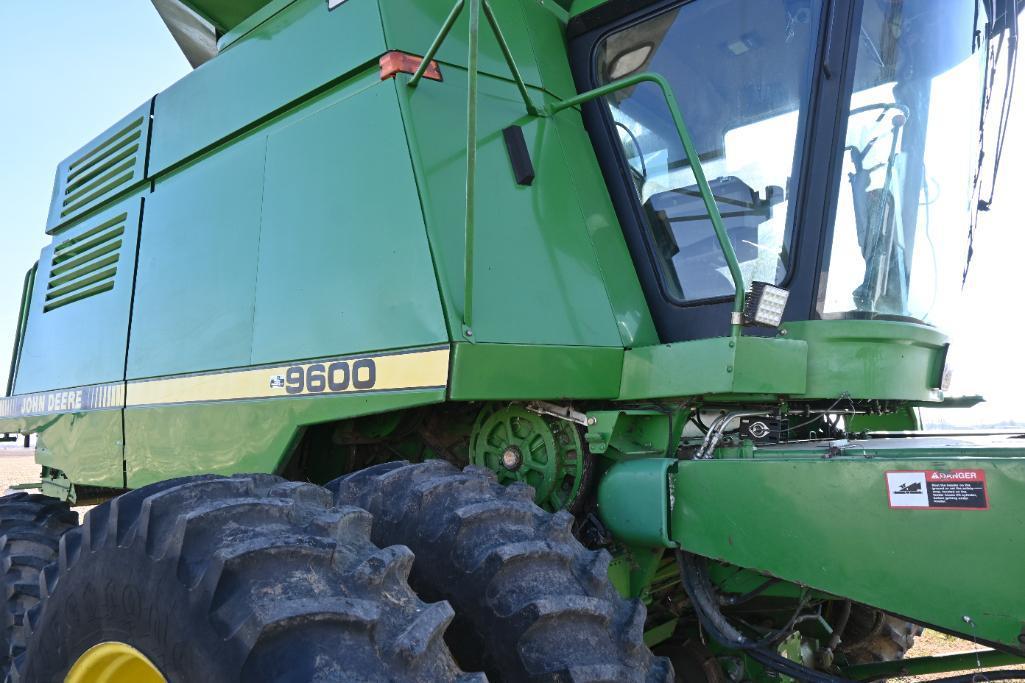 1996 John Deere 9600 4wd combine