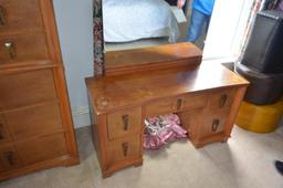 5-Drawer dresser & matching vanity