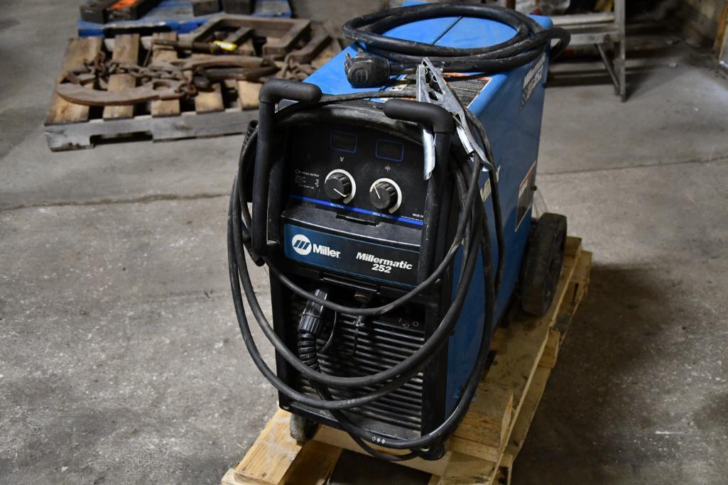 Millermatic 252 wire welder