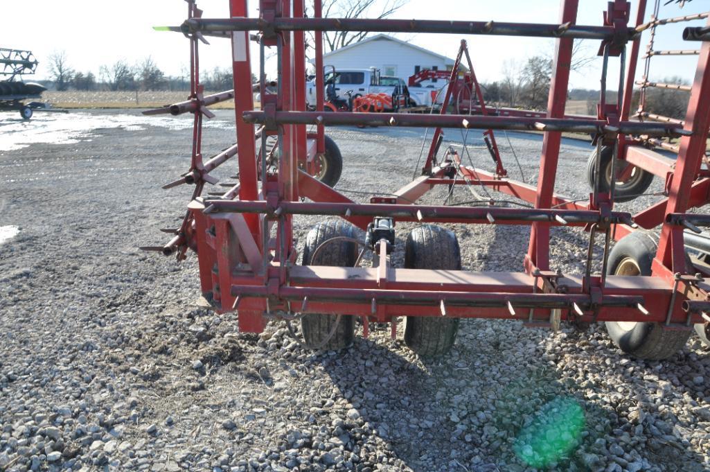 McFarlane 12-bar 36' spike tooth harrow