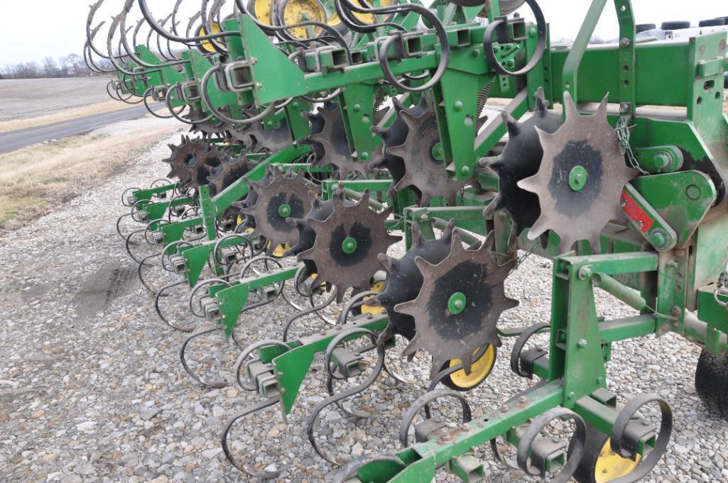 John Deere 845 3-pt. cultivator