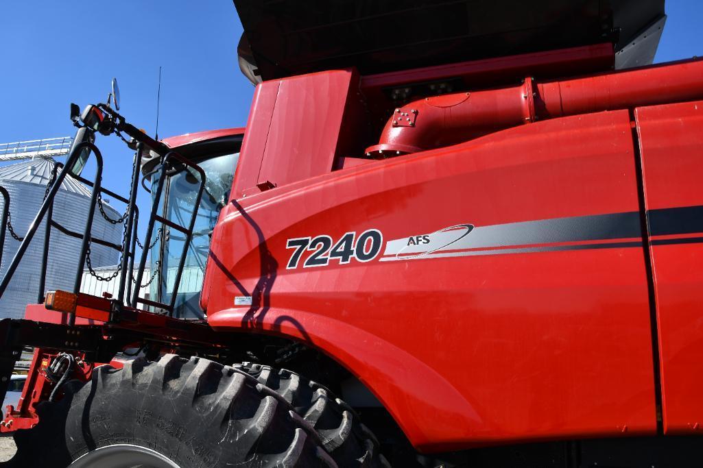 2018 Case-IH 7240 4wd combine