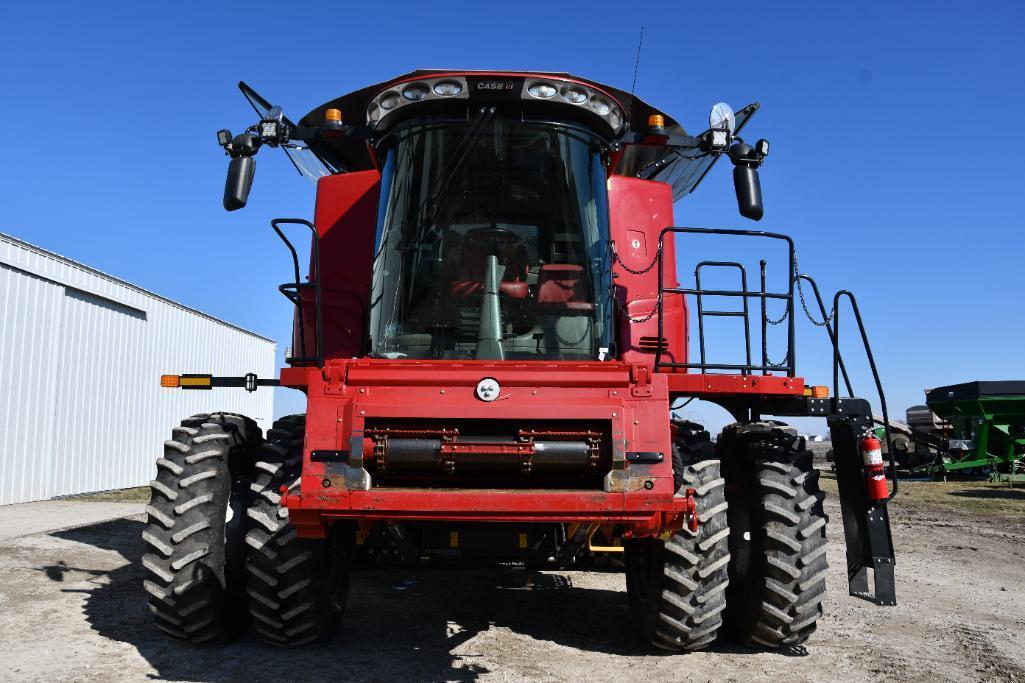 2018 Case-IH 7240 4wd combine