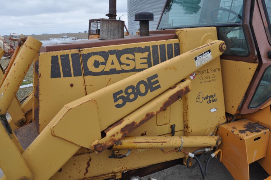 Case 580E 4wd backhoe