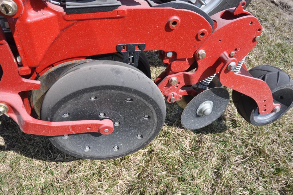 2022 Case-IH 2150 12 row 30" planter