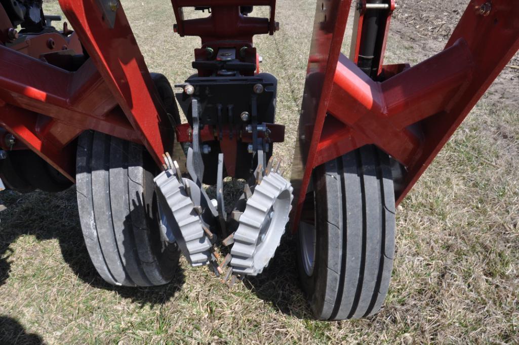 2022 Case-IH 2150 12 row 30" planter